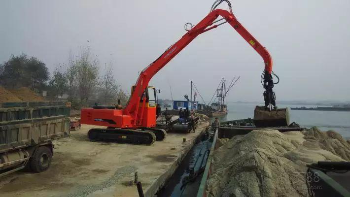 攻城兵機械指揮官:工程機械設(shè)備租賃中,挖機租賃的必要注意事項